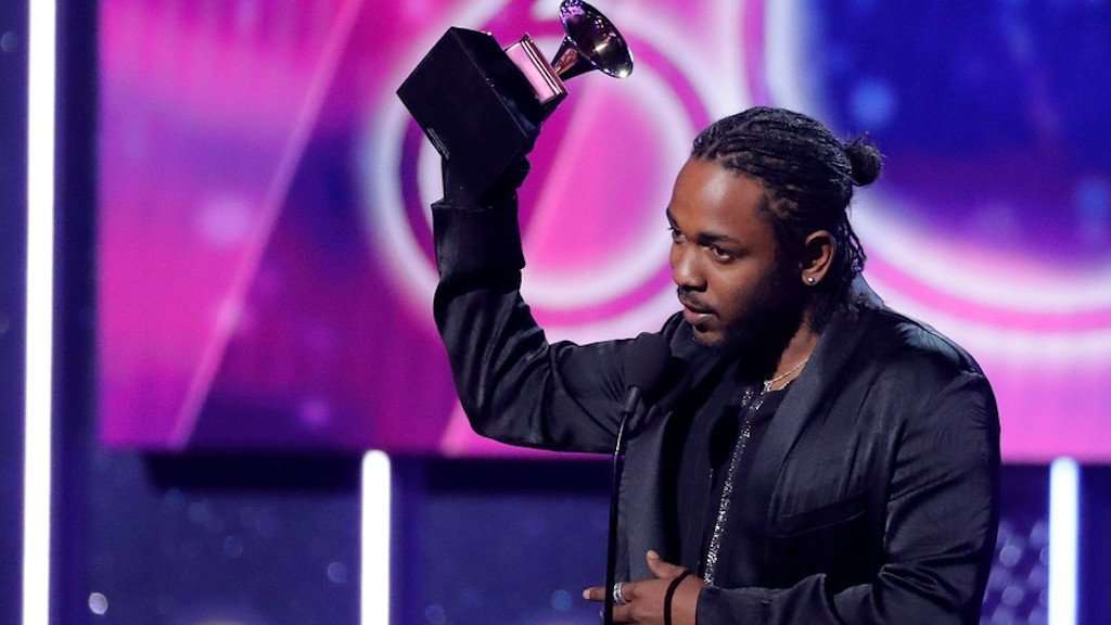 kendrick excepting a grammy and giving a speech