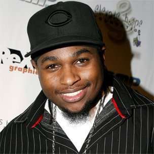 lil eazy-e the son of eazy smiling on red carpet
