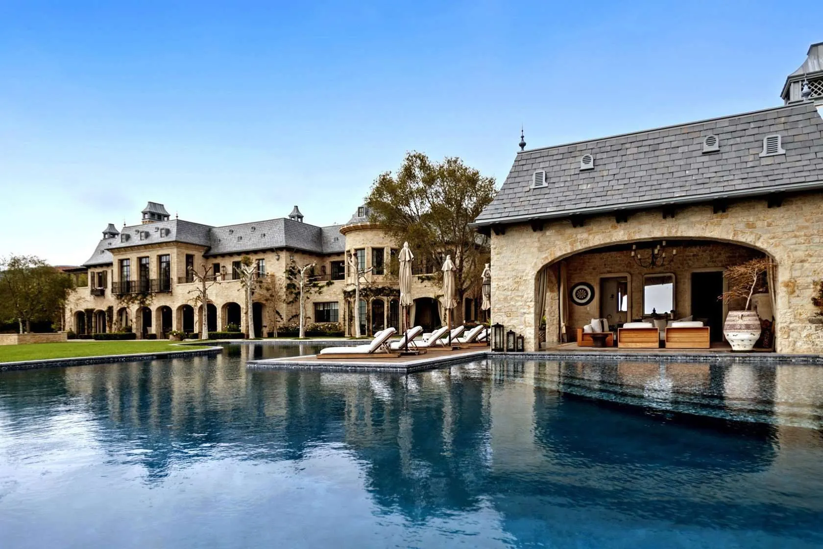 Dr Dres 40 million French Chateau in Brentwood