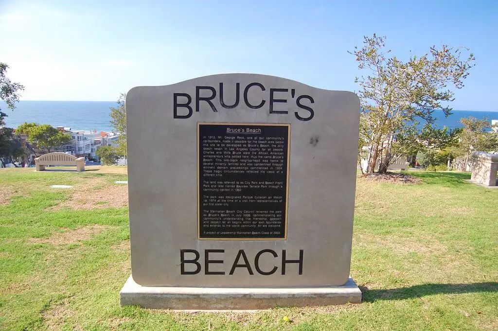 Bruch Beach Statue